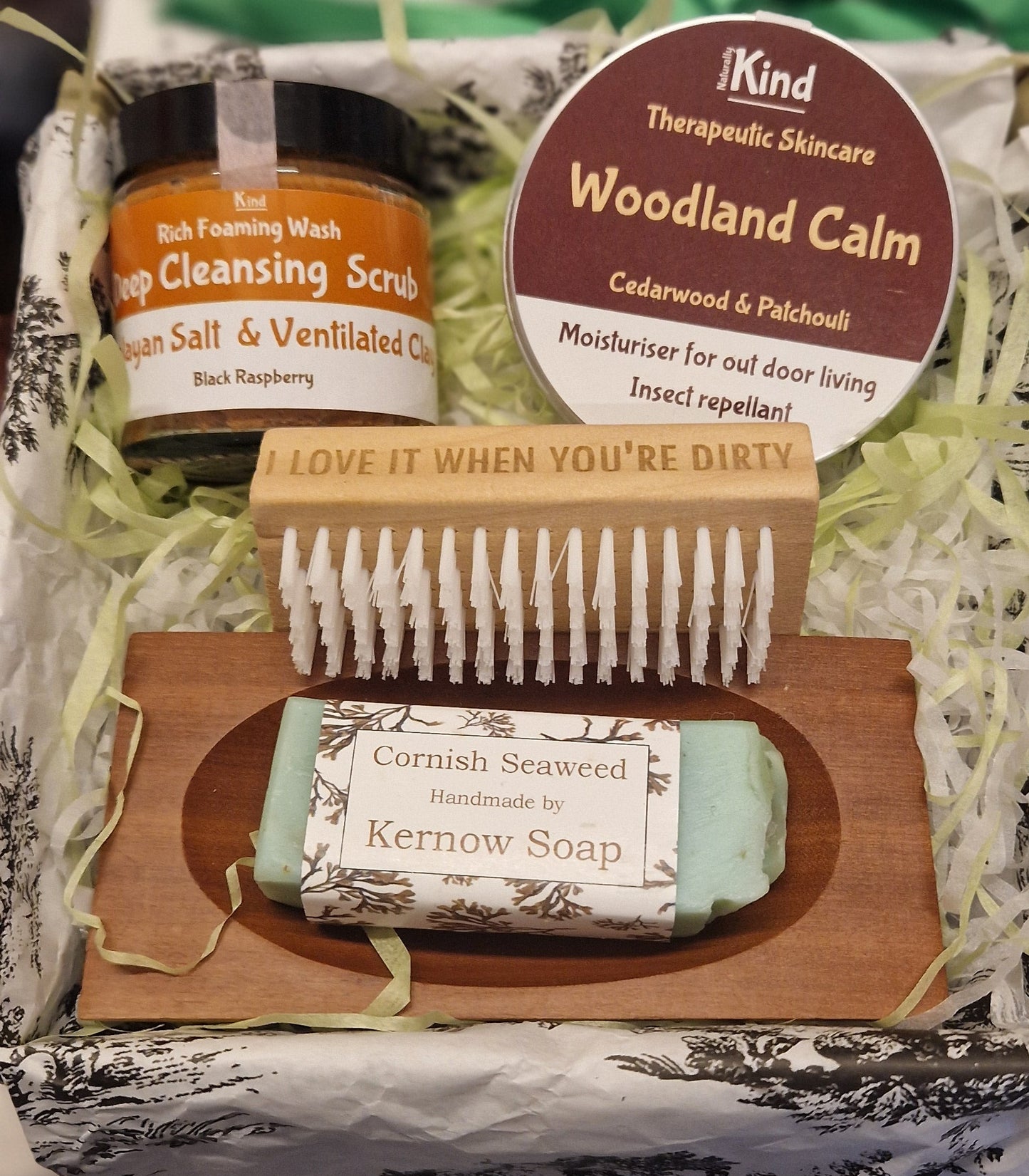For Him Cleansing Gift Box